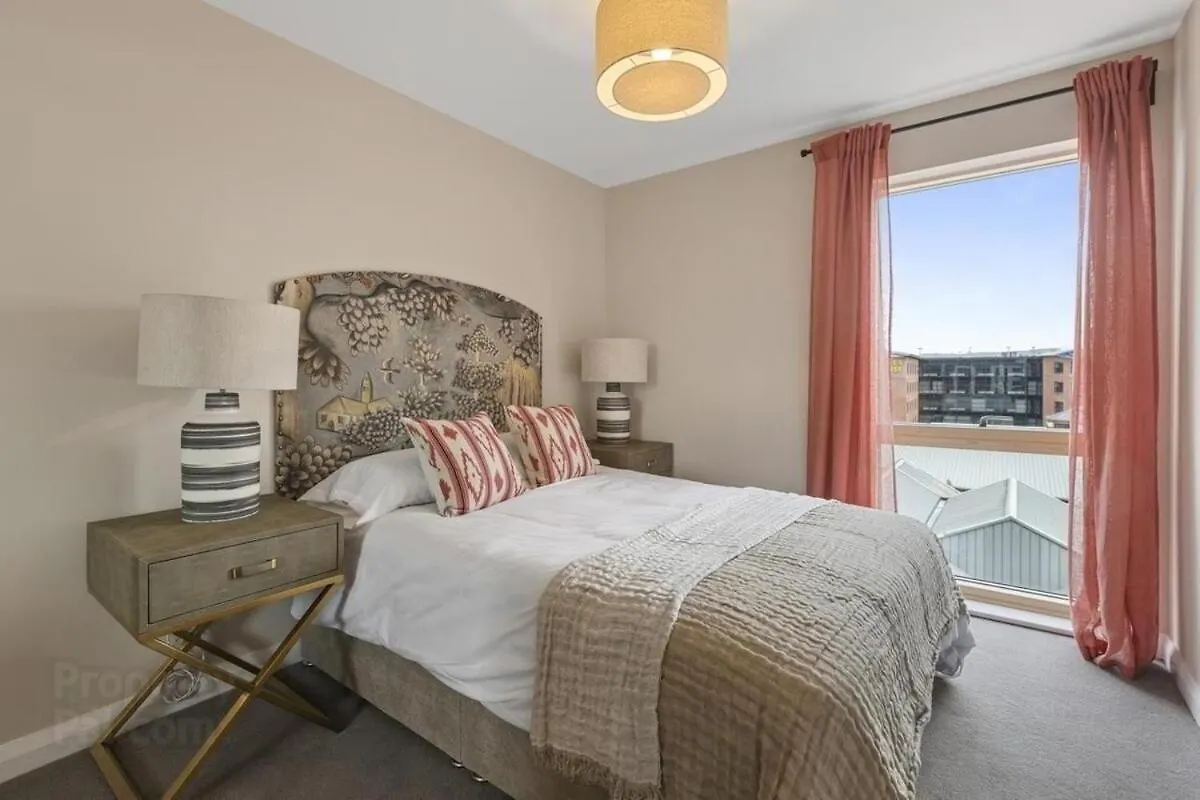 Stylish 2-Bed Penthouse Sleeps 6 Central Location Belfast United Kingdom